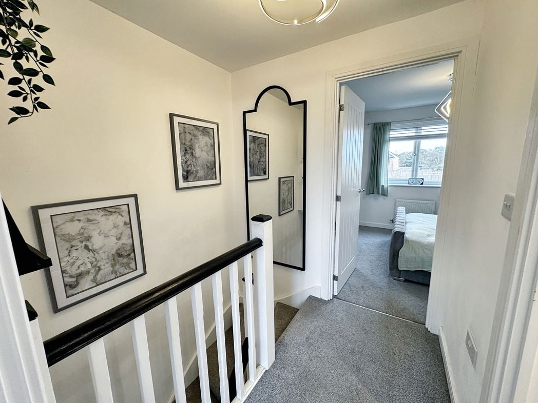 Property image 9 of 12