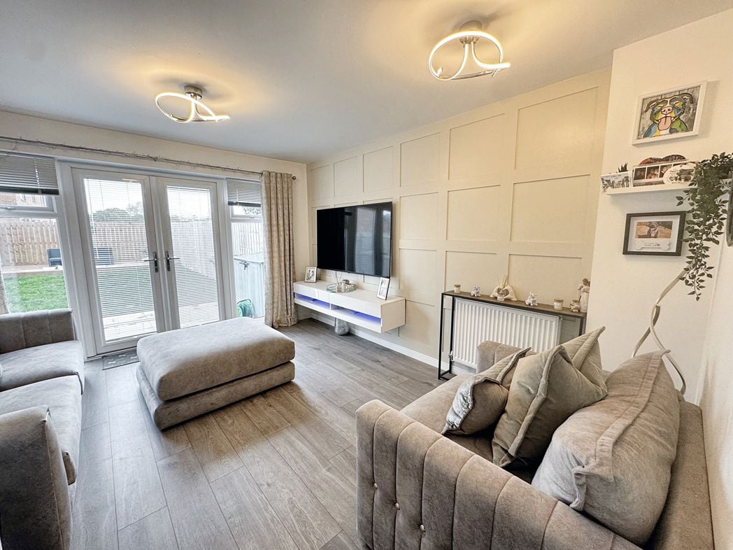 Property image 3 of 12