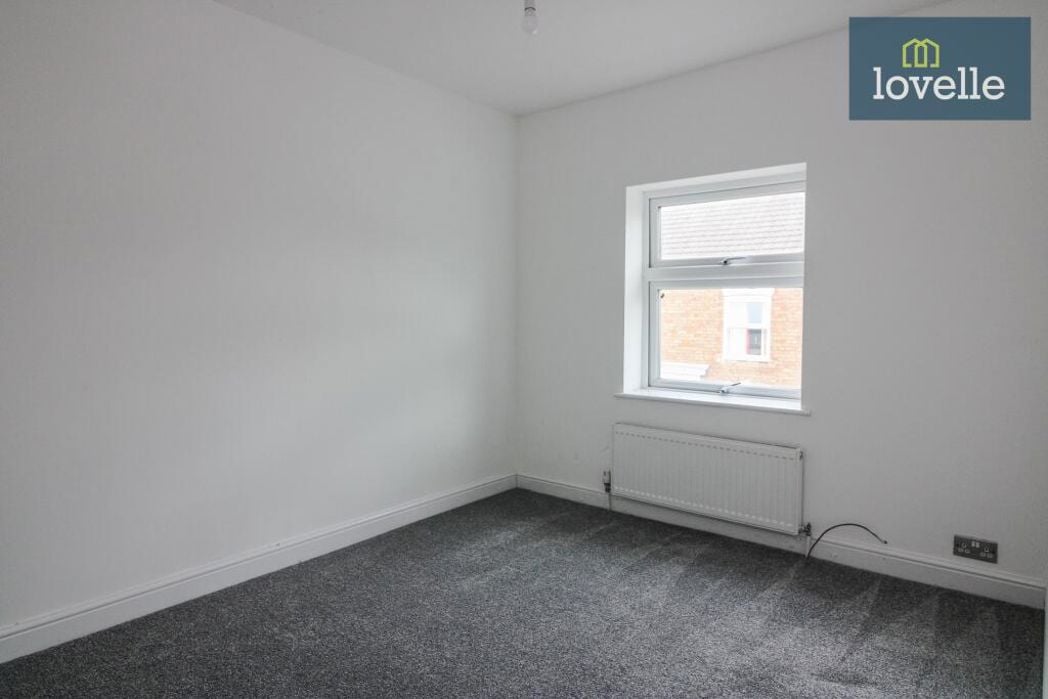 Property image 6 of 12