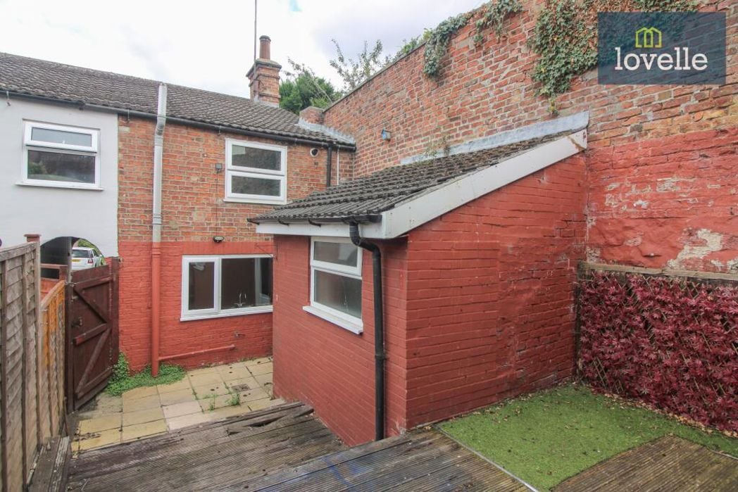 Property image 11 of 12