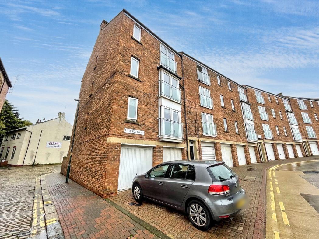 Property image 1 of 8