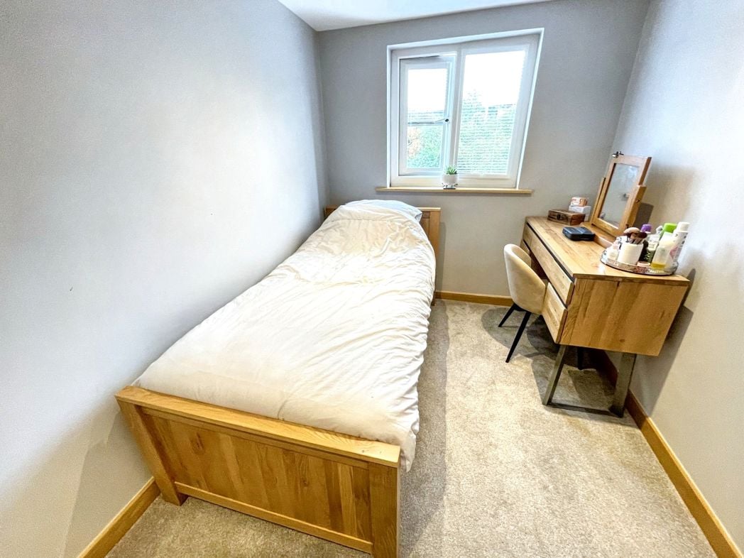 Property image 7 of 8