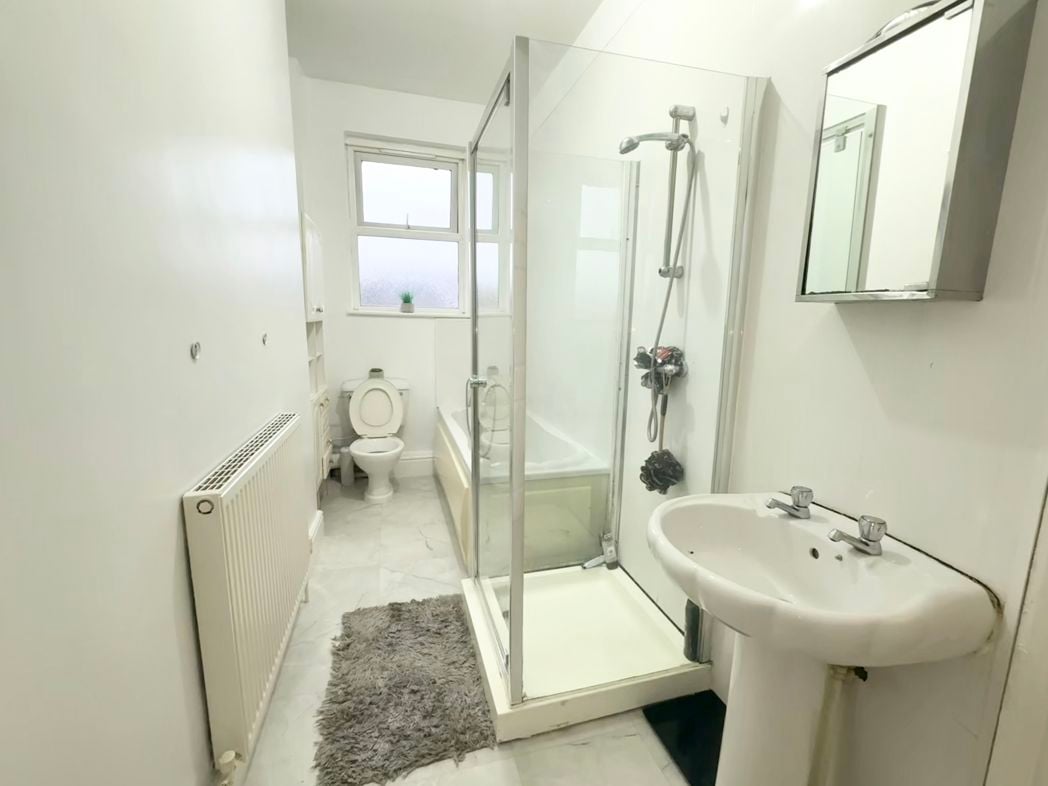 Property image 9 of 9
