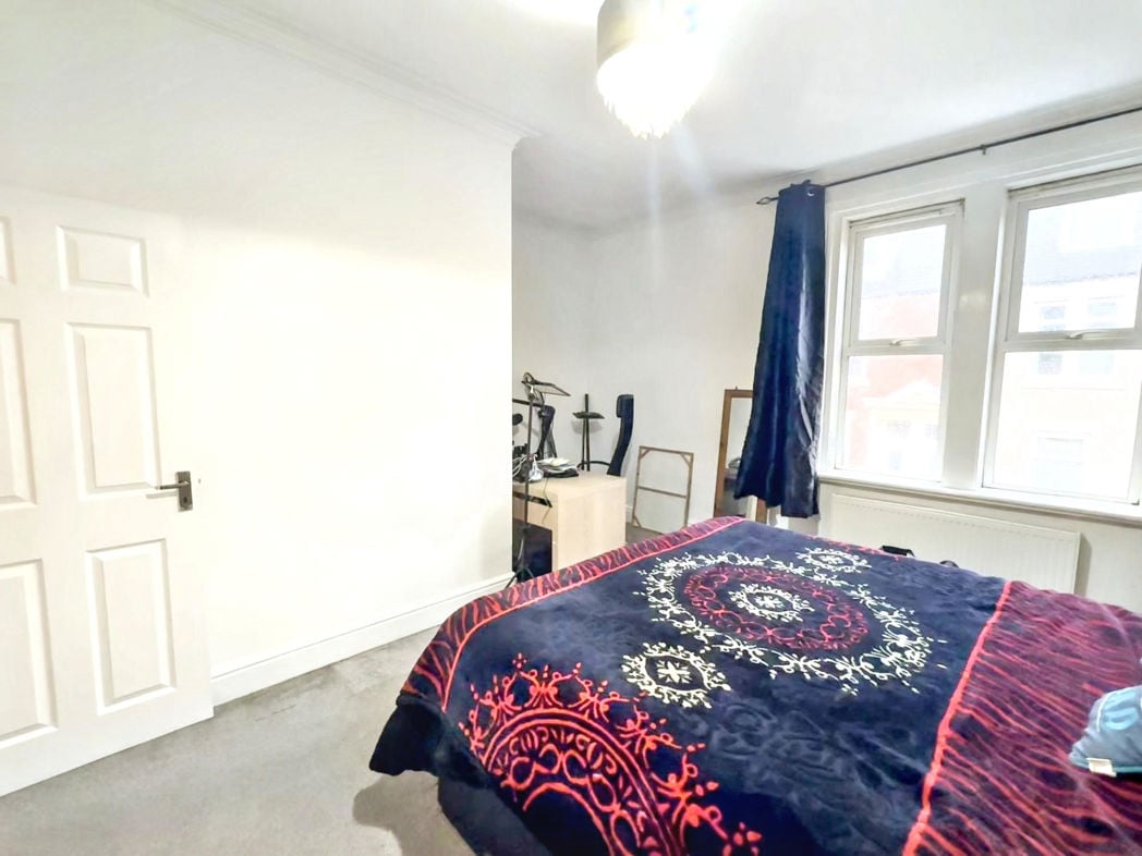 Property image 7 of 9