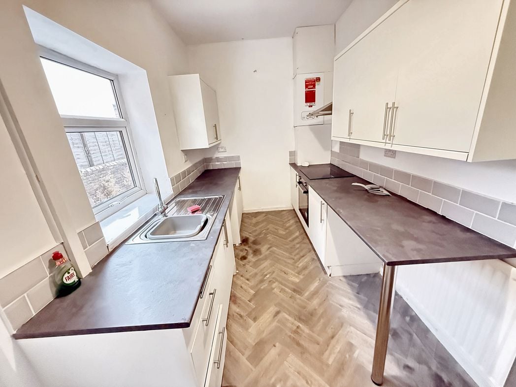 Property image 3 of 9