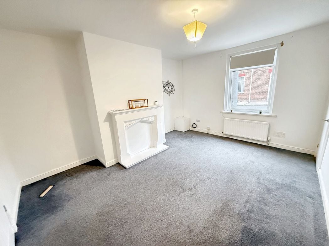 Property image 2 of 9