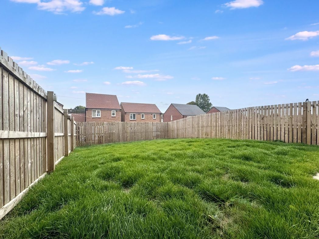 Property image 16 of 19