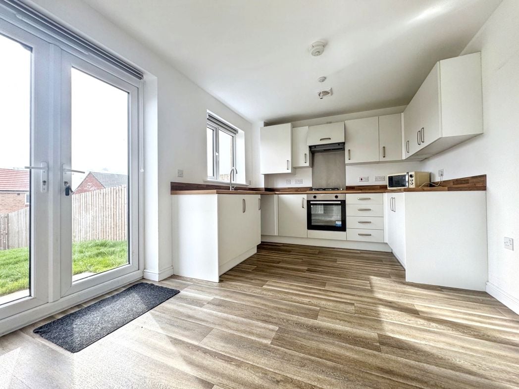 Property image 3 of 19