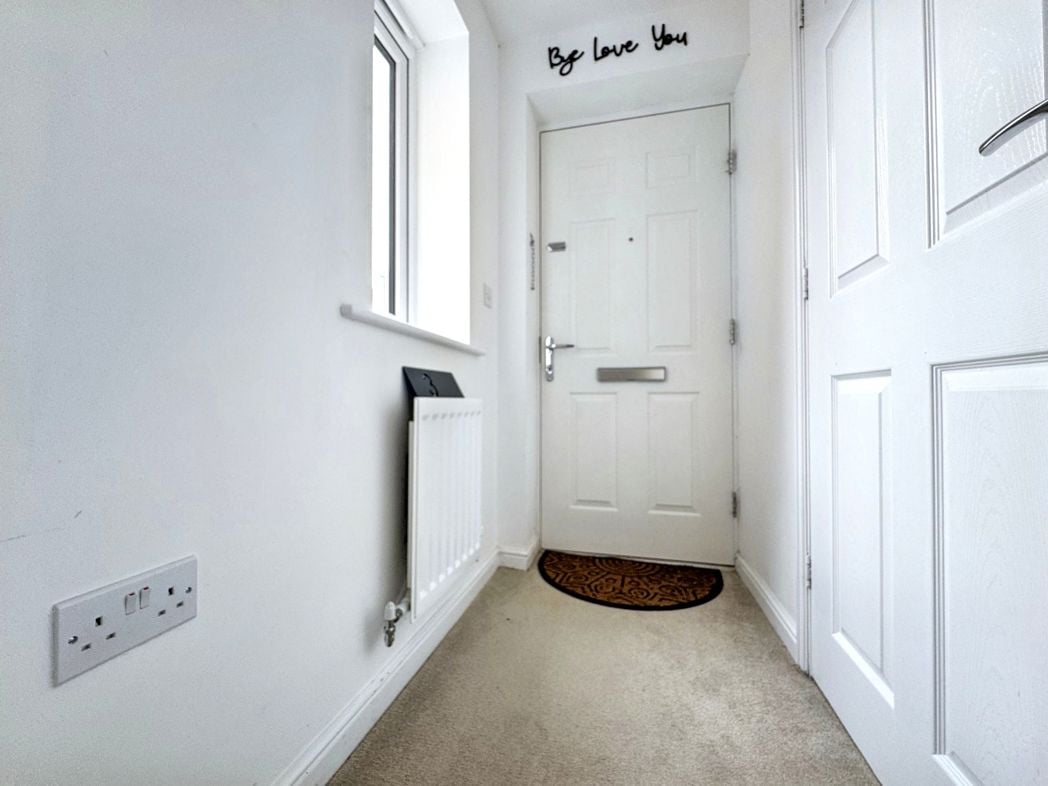 Property image 4 of 19