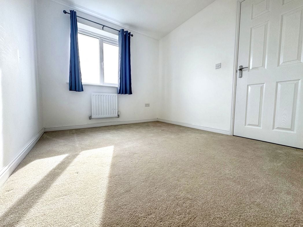 Property image 11 of 19