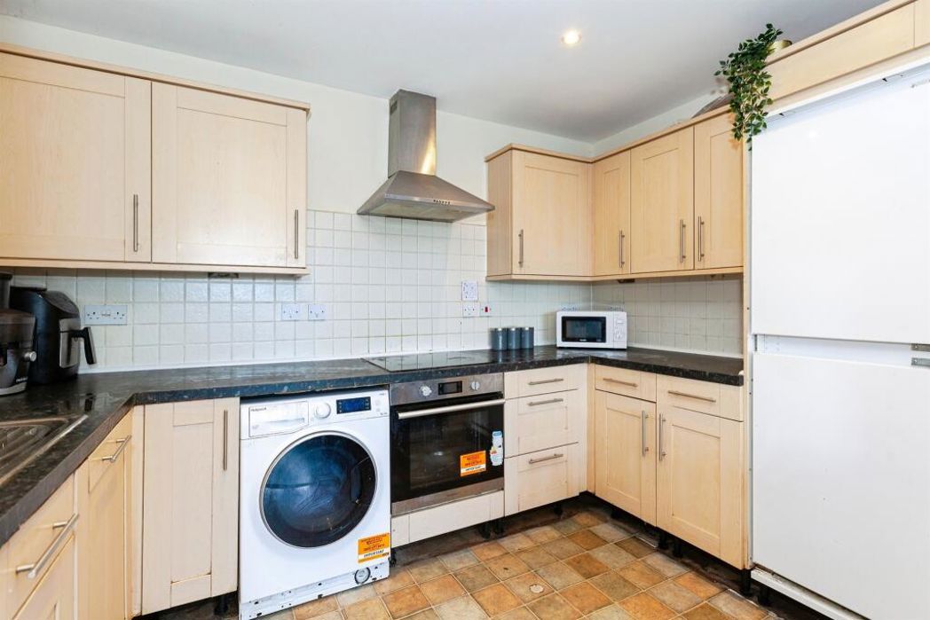 Property image 3 of 17