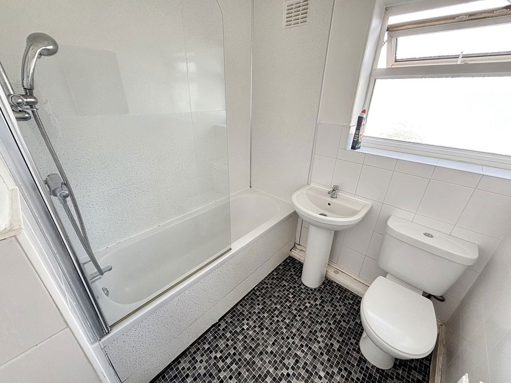 Property image 12 of 14
