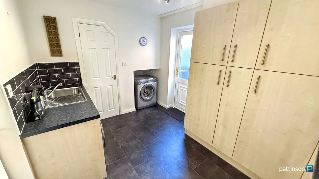 Property image 7 of 29