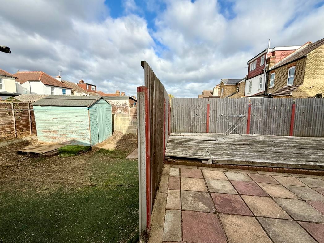Property image 9 of 28