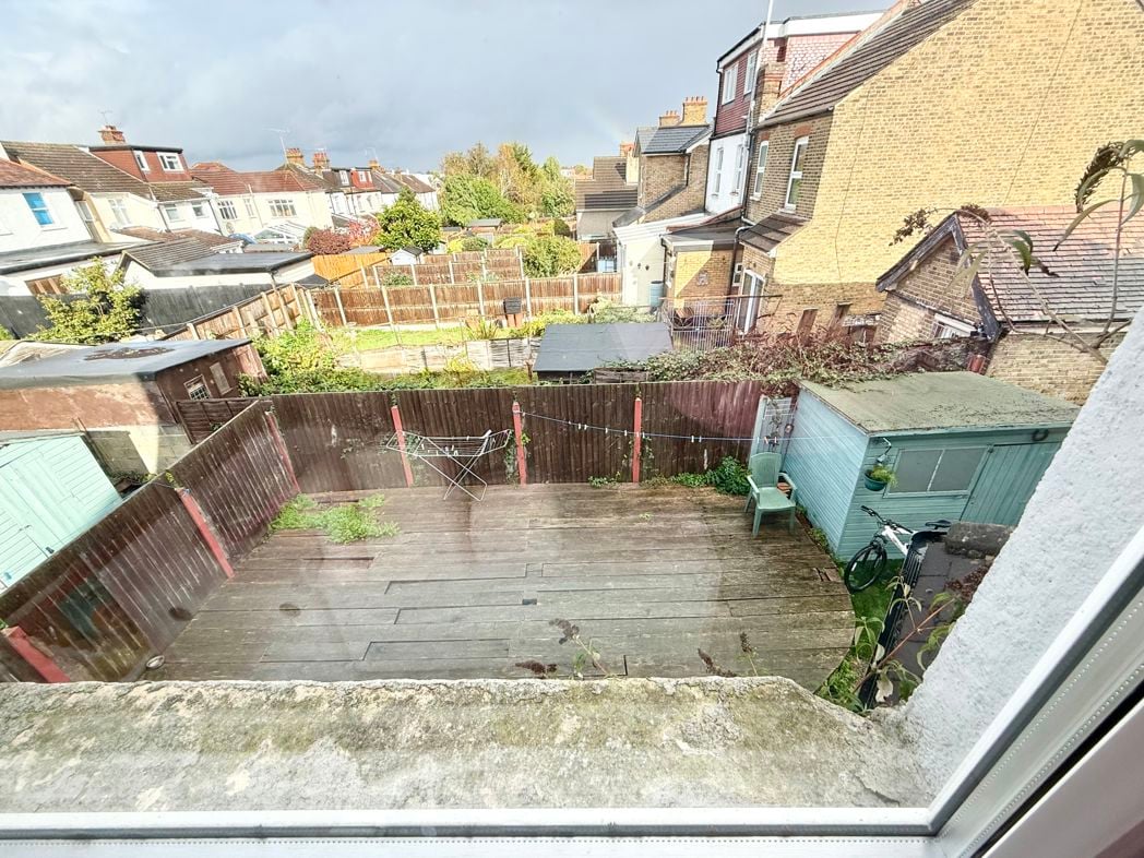 Property image 13 of 28