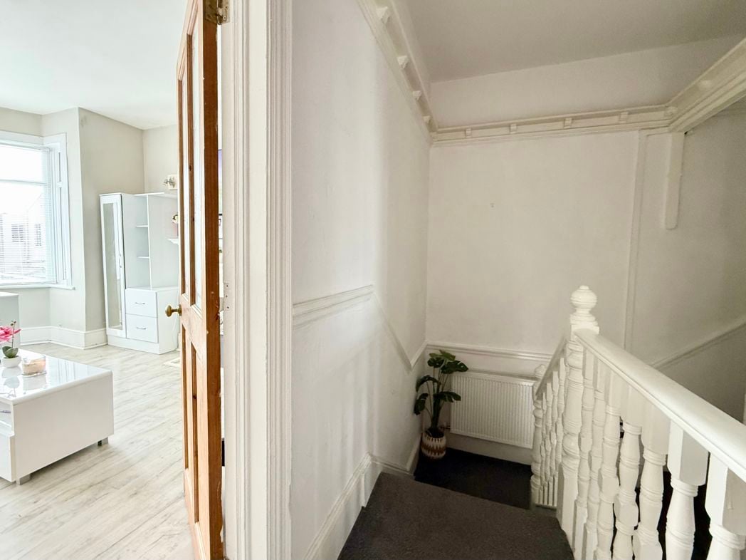 Property image 16 of 28