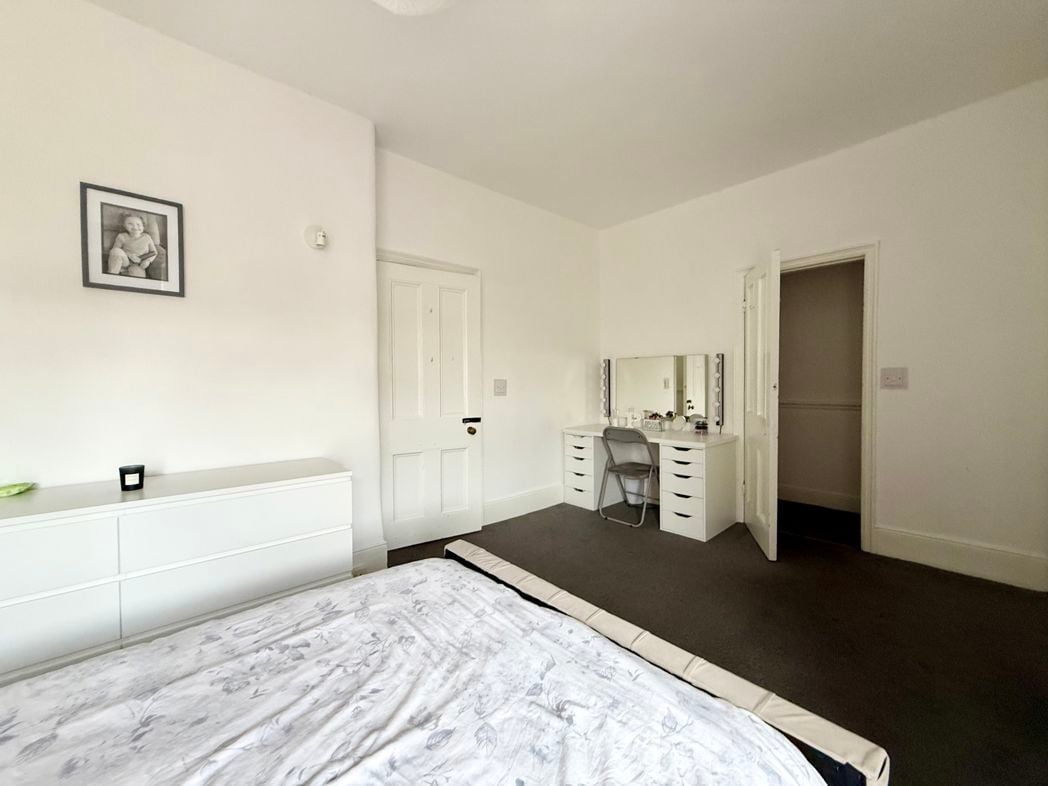 Property image 17 of 28