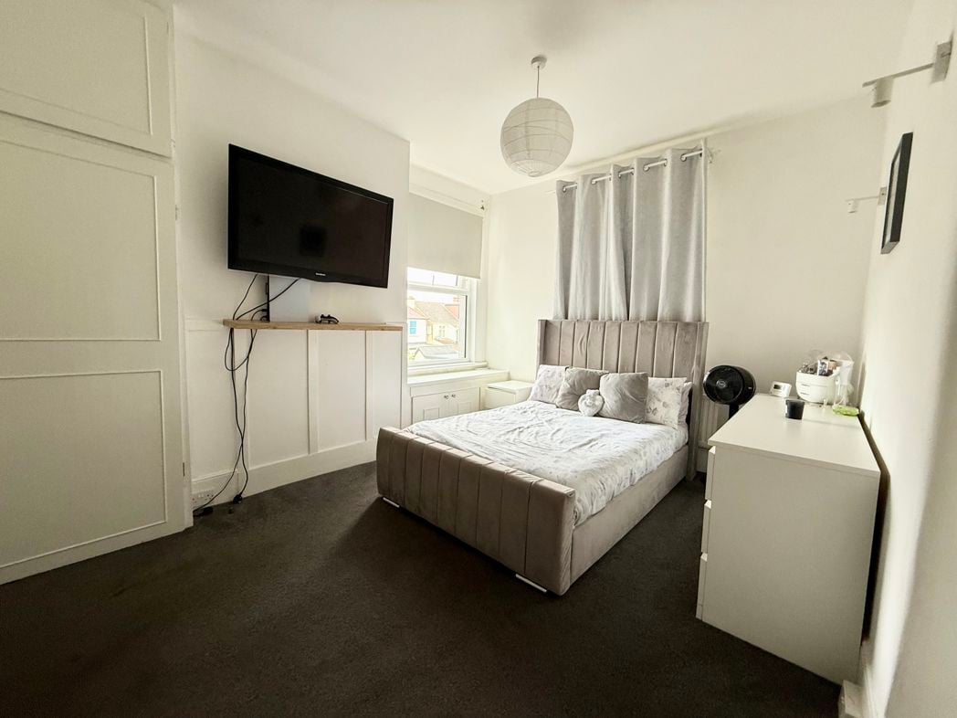 Property image 18 of 28