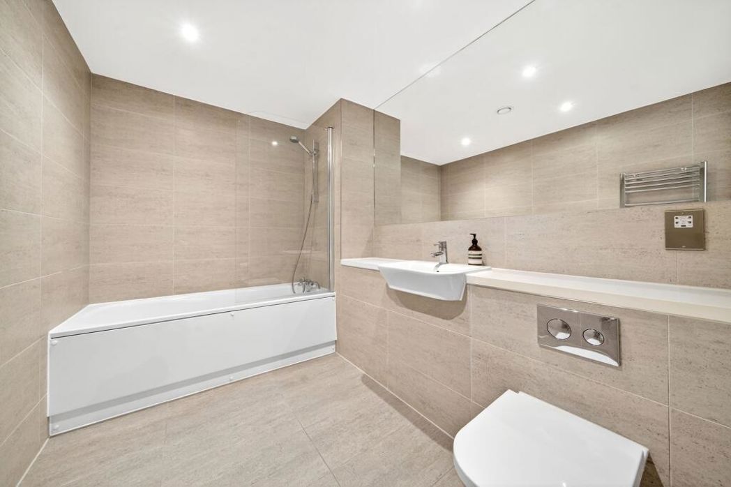 Flat 1 - 237, London, ., SE15 4TP