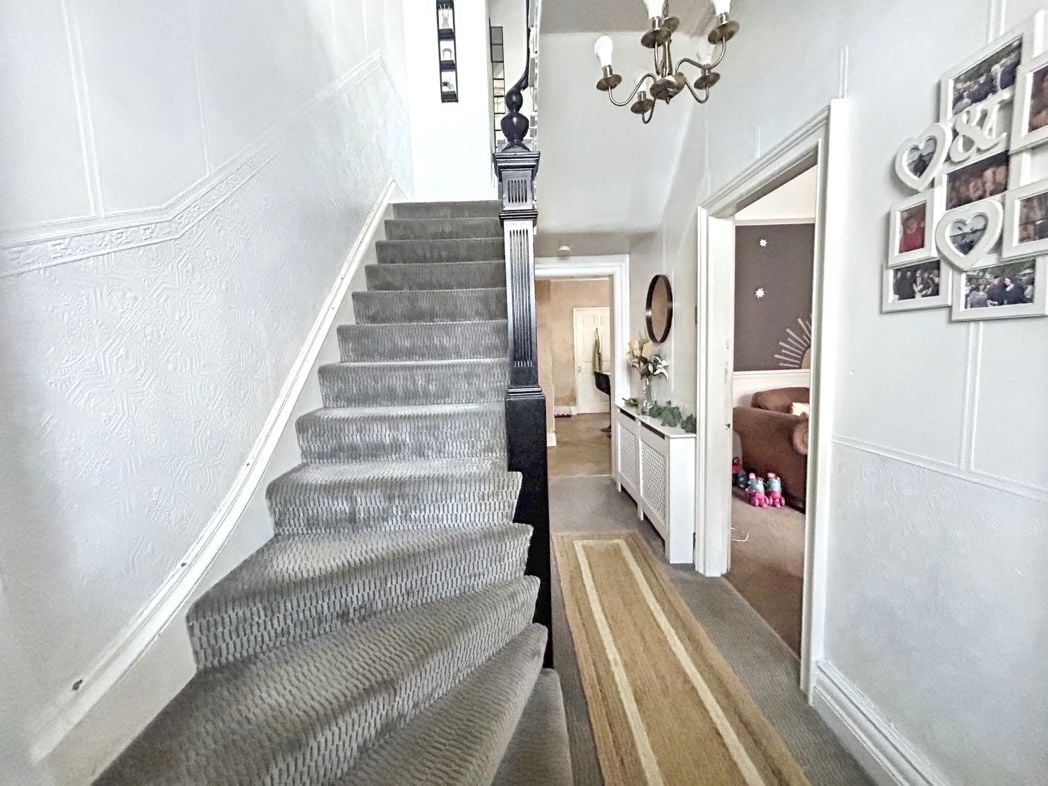 Property image 6 of 18