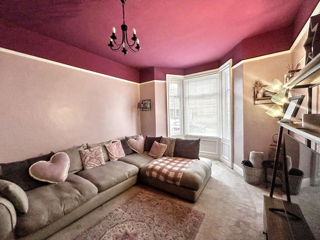 Property image 3 of 18