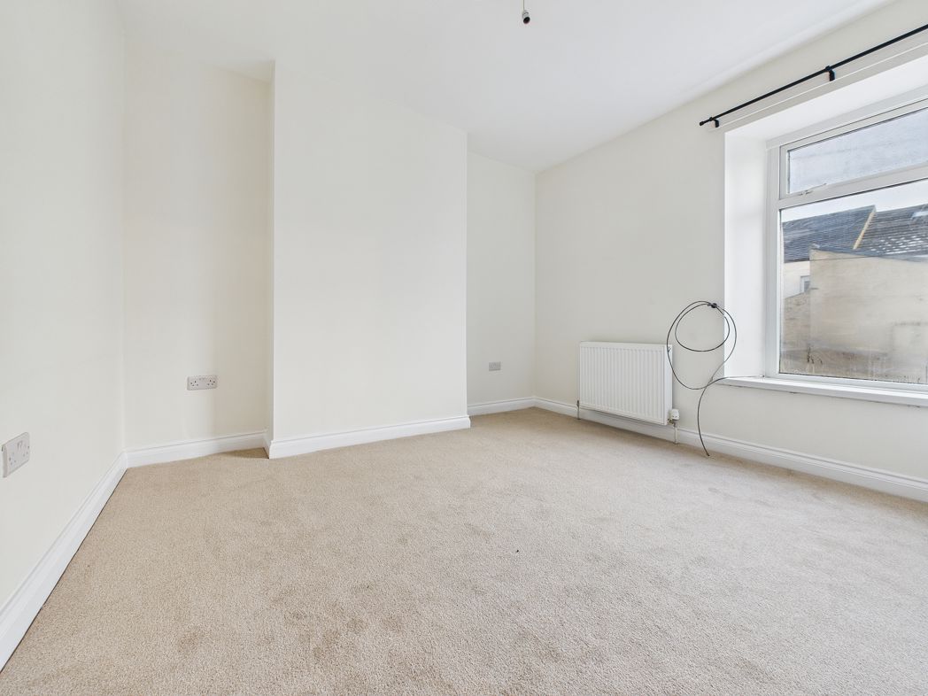 Property image 9 of 13