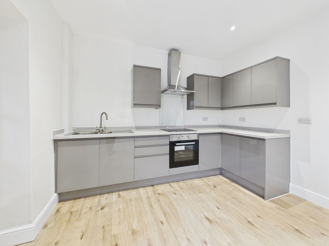 Property image 4 of 13