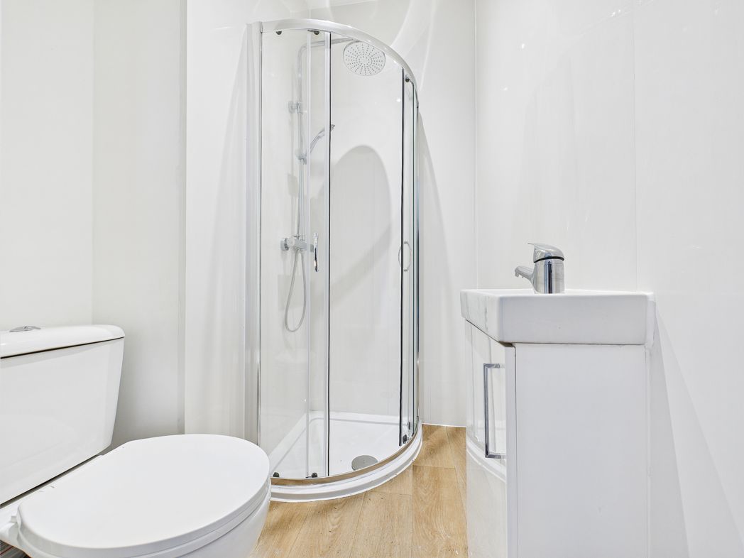 Property image 8 of 13
