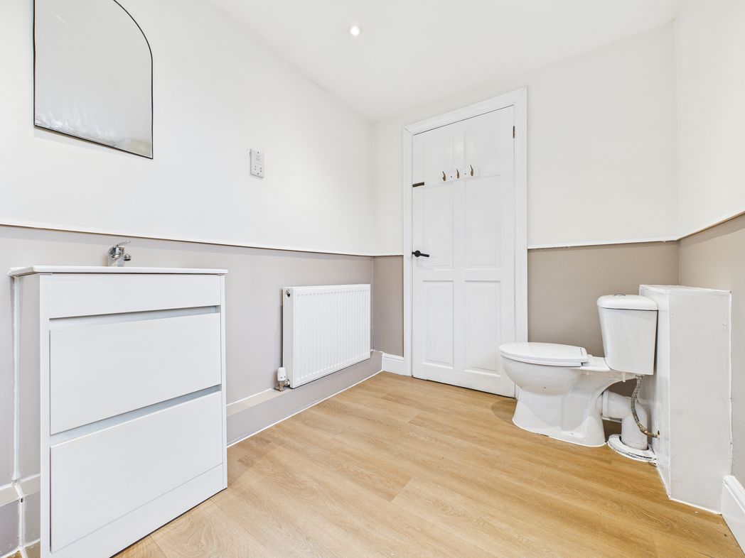 Property image 6 of 13