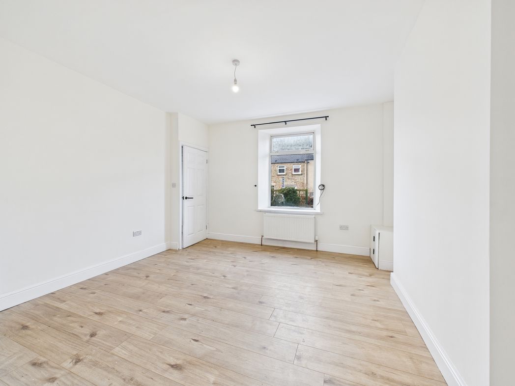 Property image 2 of 13