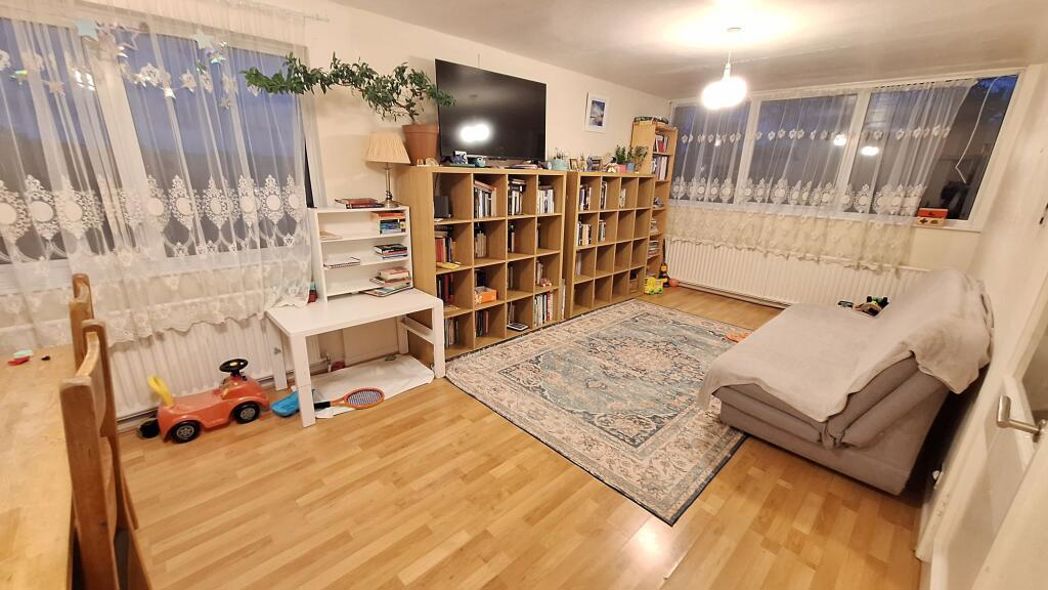 57, Coventry, West Midlands, CV3 4BB