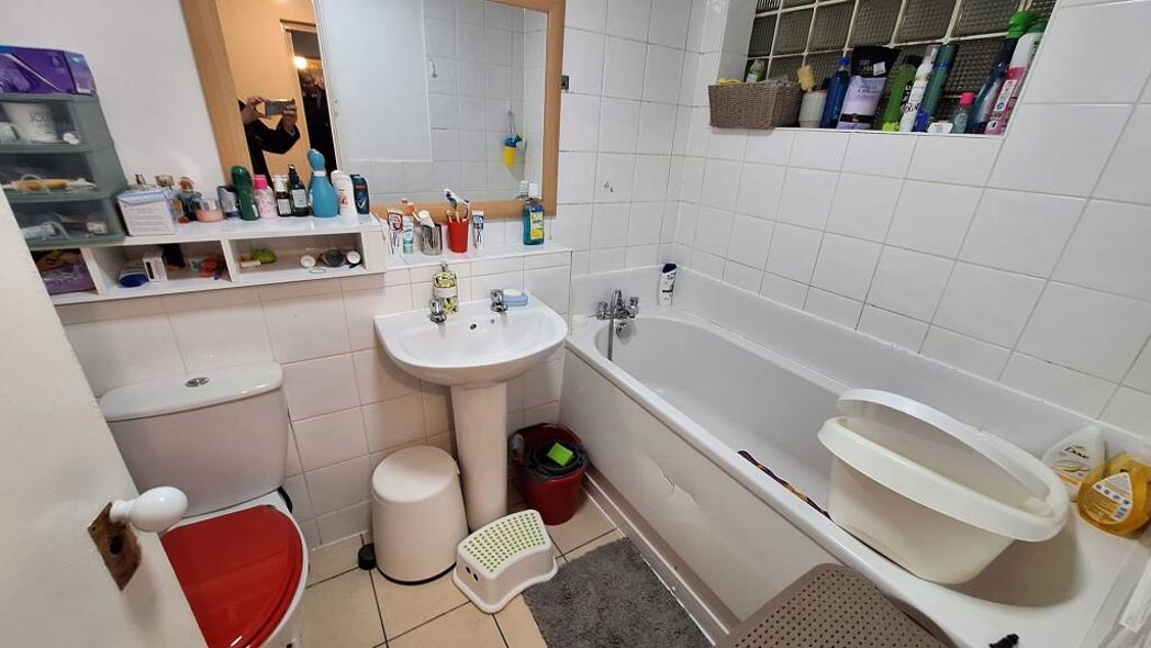 57, Coventry, West Midlands, CV3 4BB