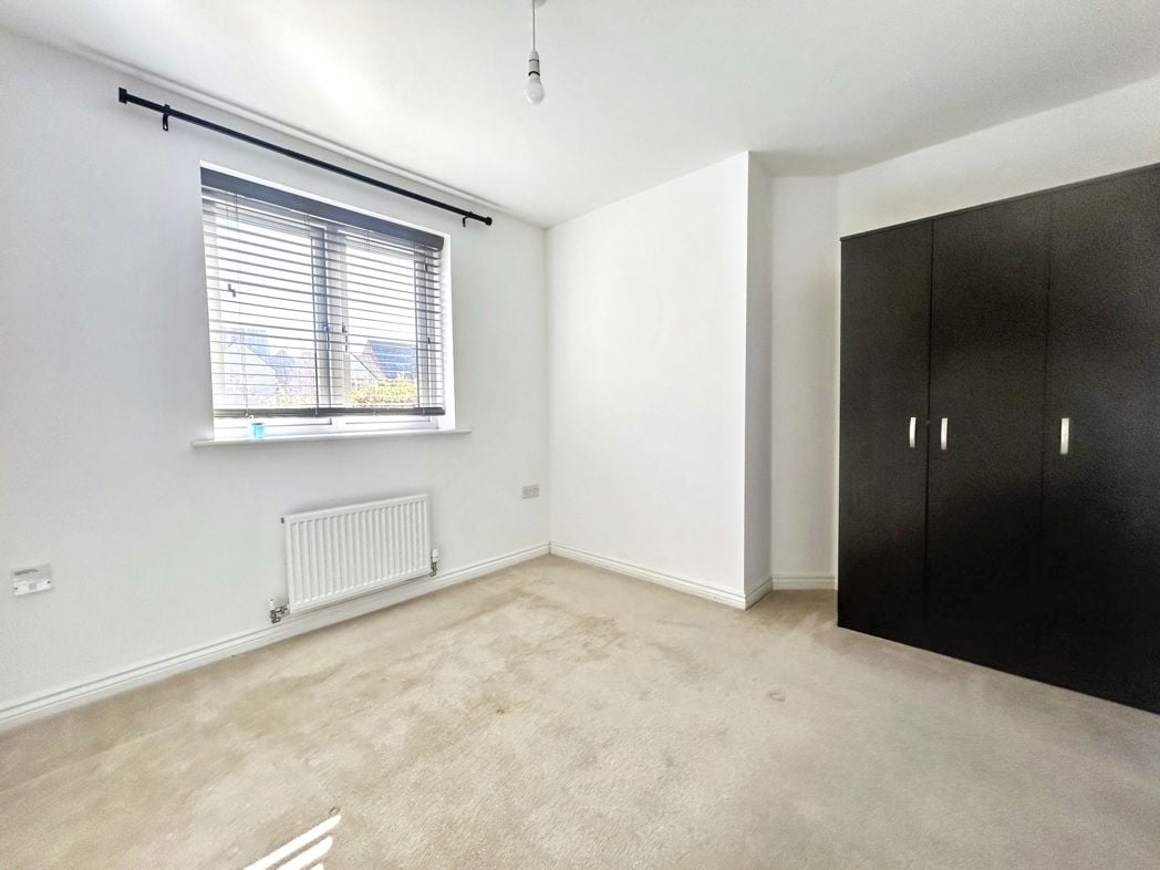 Property image 6 of 8