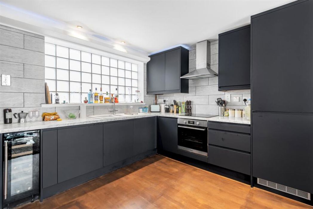 Flat B, 2-3 Shakespeare Terrace, , Richmond, Surrey, TW9 4PL