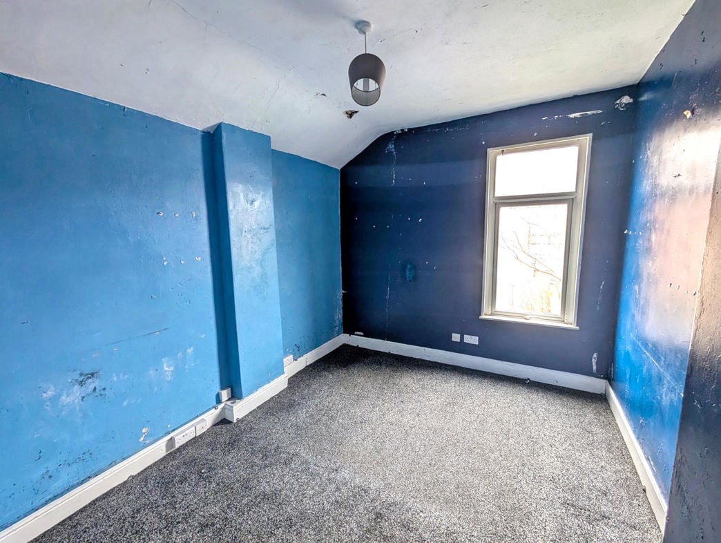 Property image 8 of 14