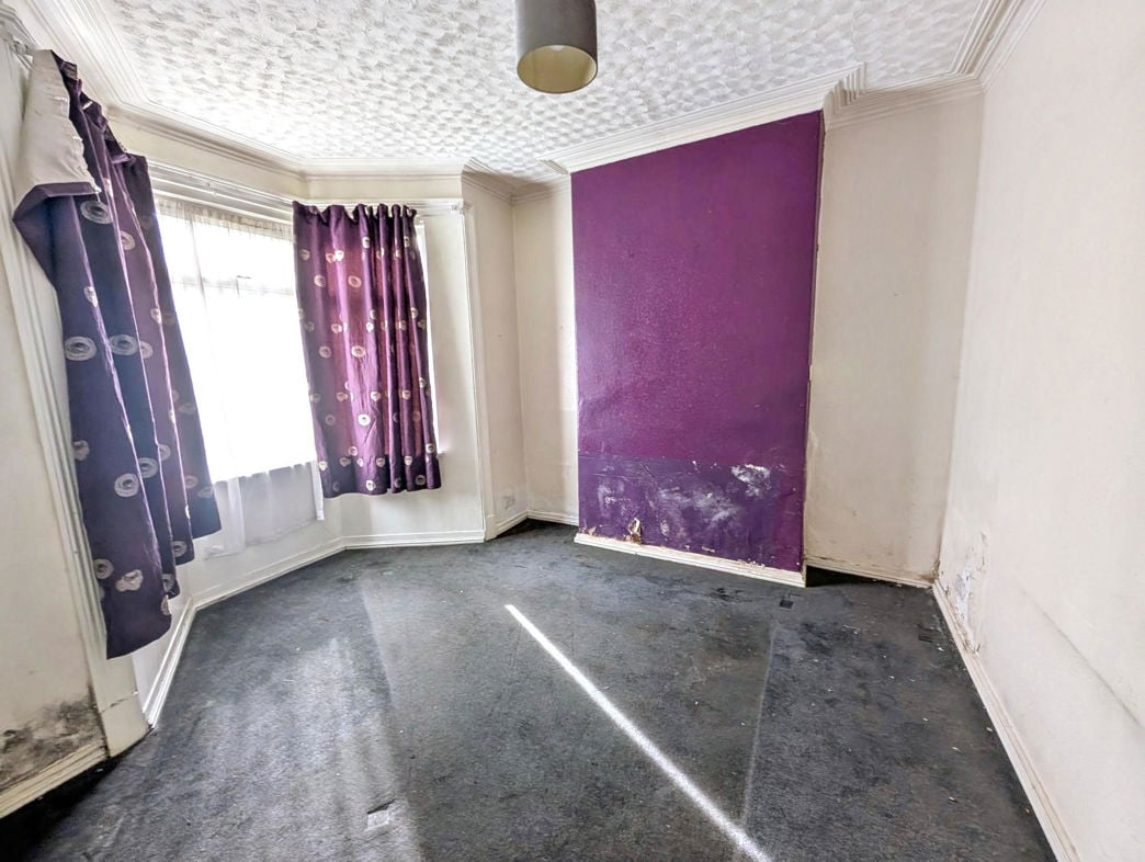 Property image 2 of 14