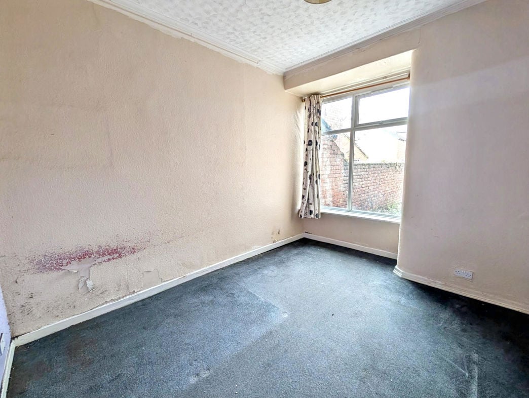 Property image 3 of 14