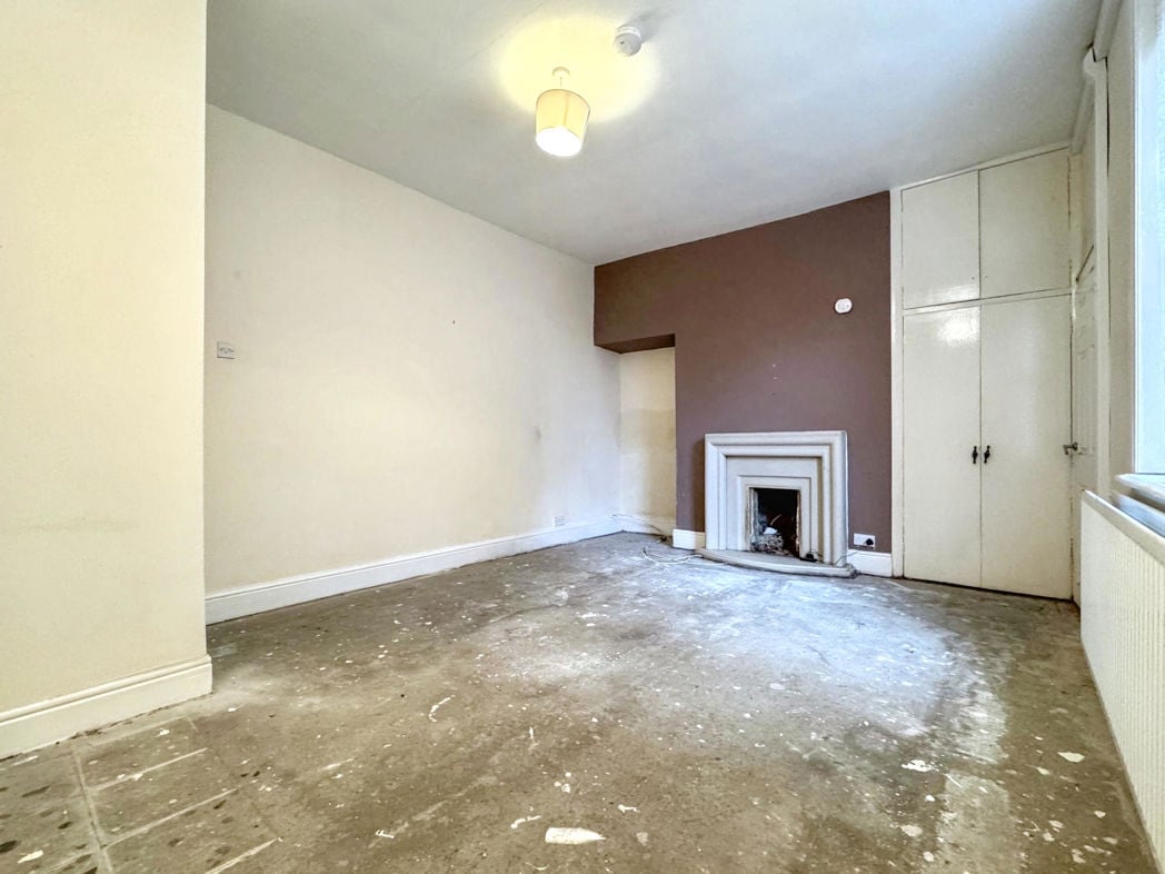 Property image 8 of 16