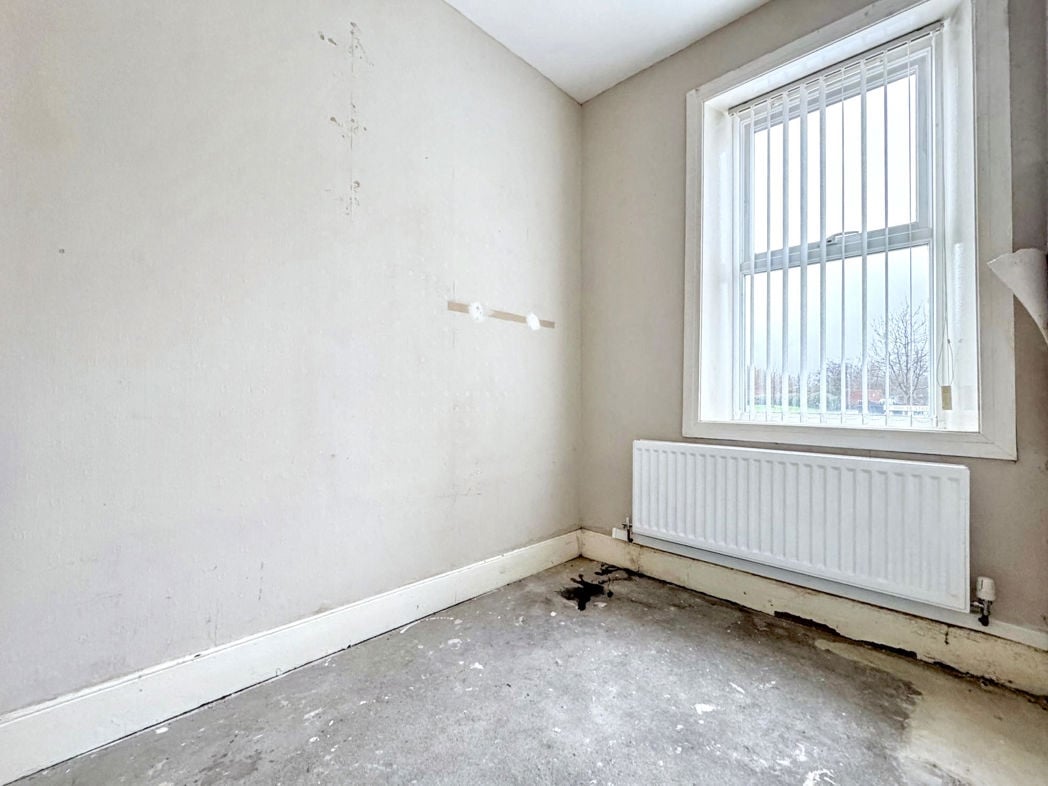 Property image 11 of 16