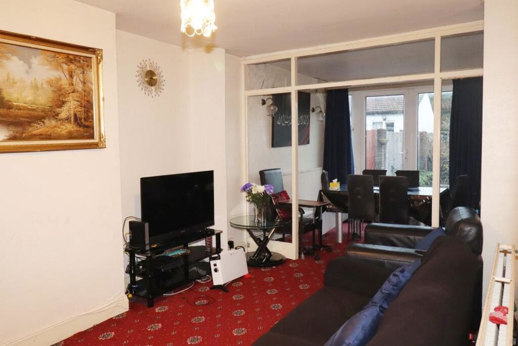 Property image 10 of 10