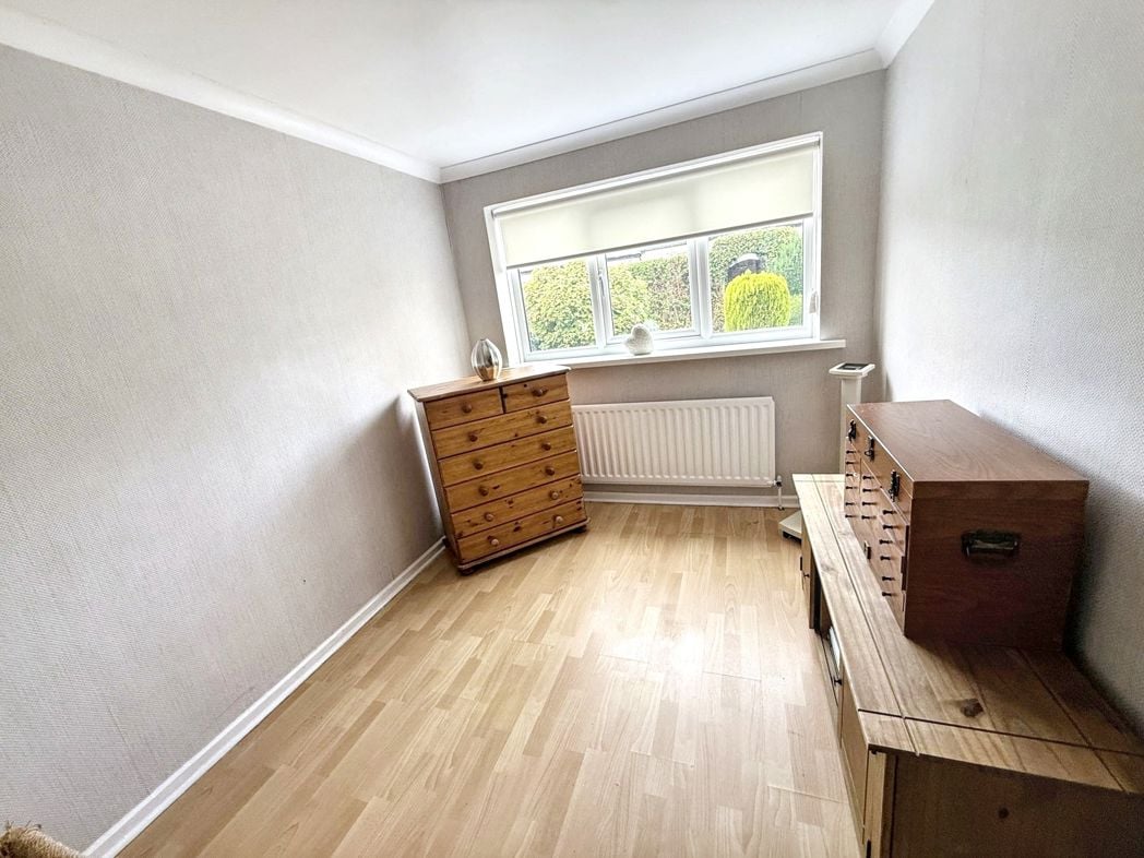 Property image 11 of 16