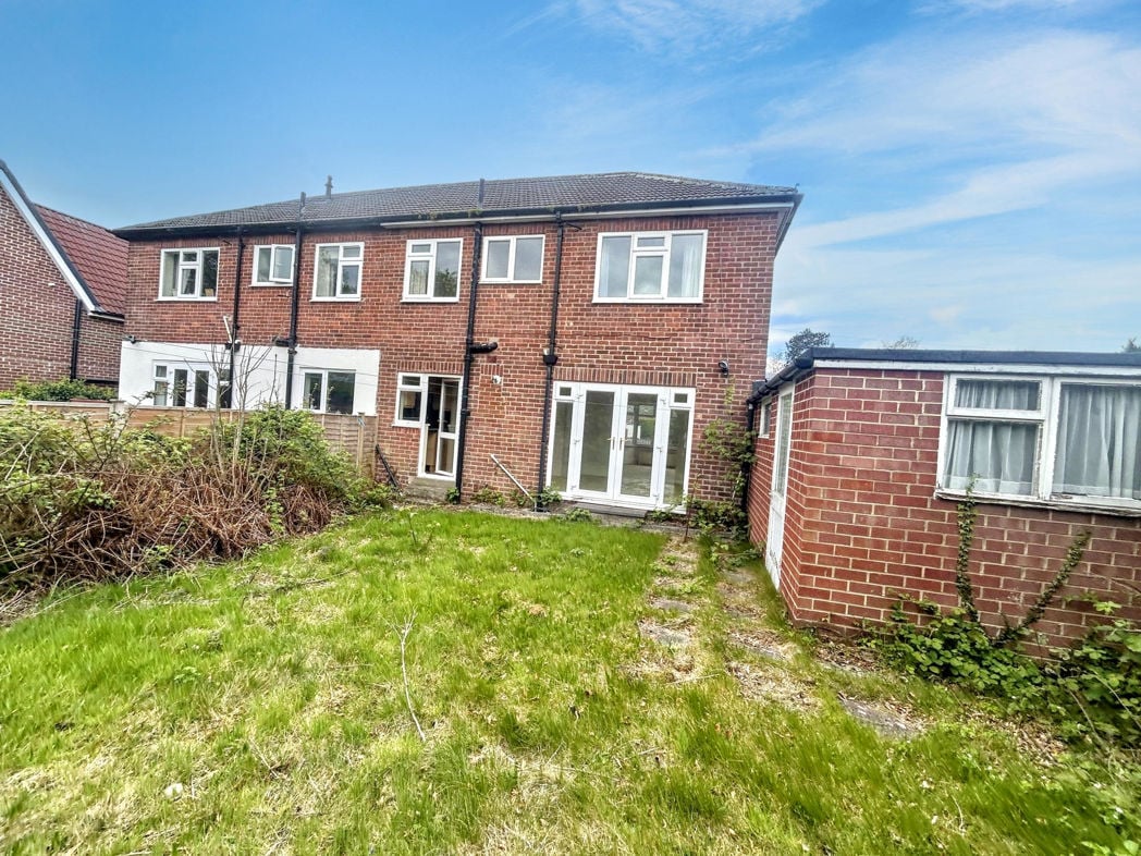 Property image 10 of 12