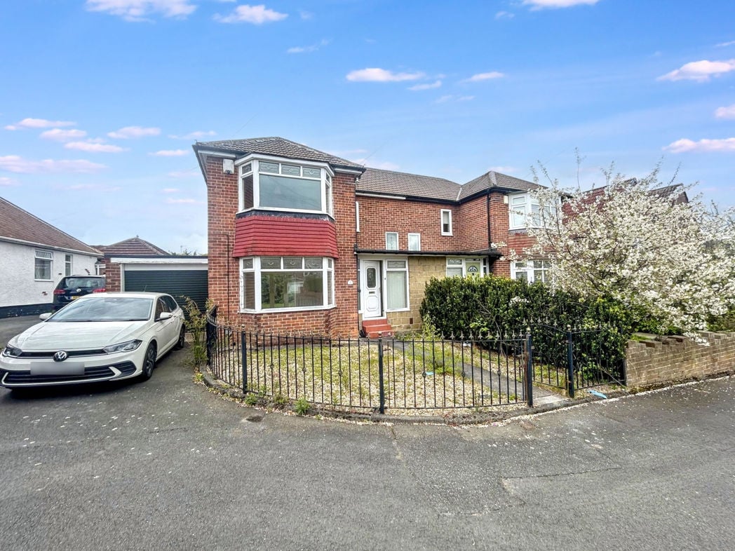 Property image 1 of 12