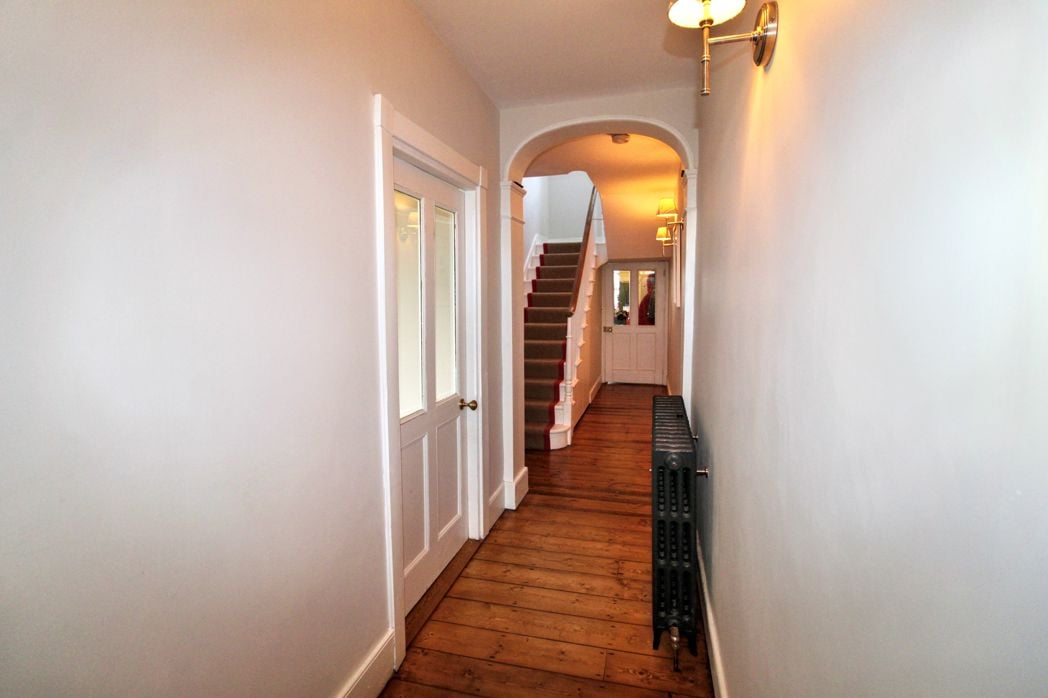 Property image 4 of 14