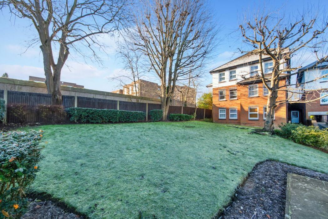 Flat 42 - Castle House, Sutton, SM2 6QE