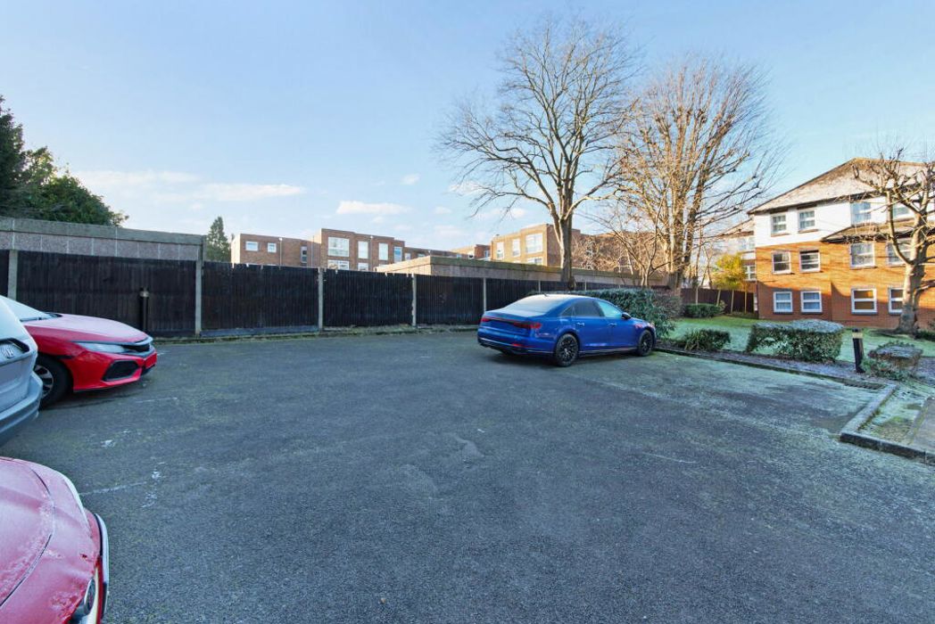 Flat 39 - Castle House, Sutton, SM2 6QE