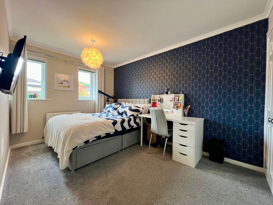 Property image 19 of 32