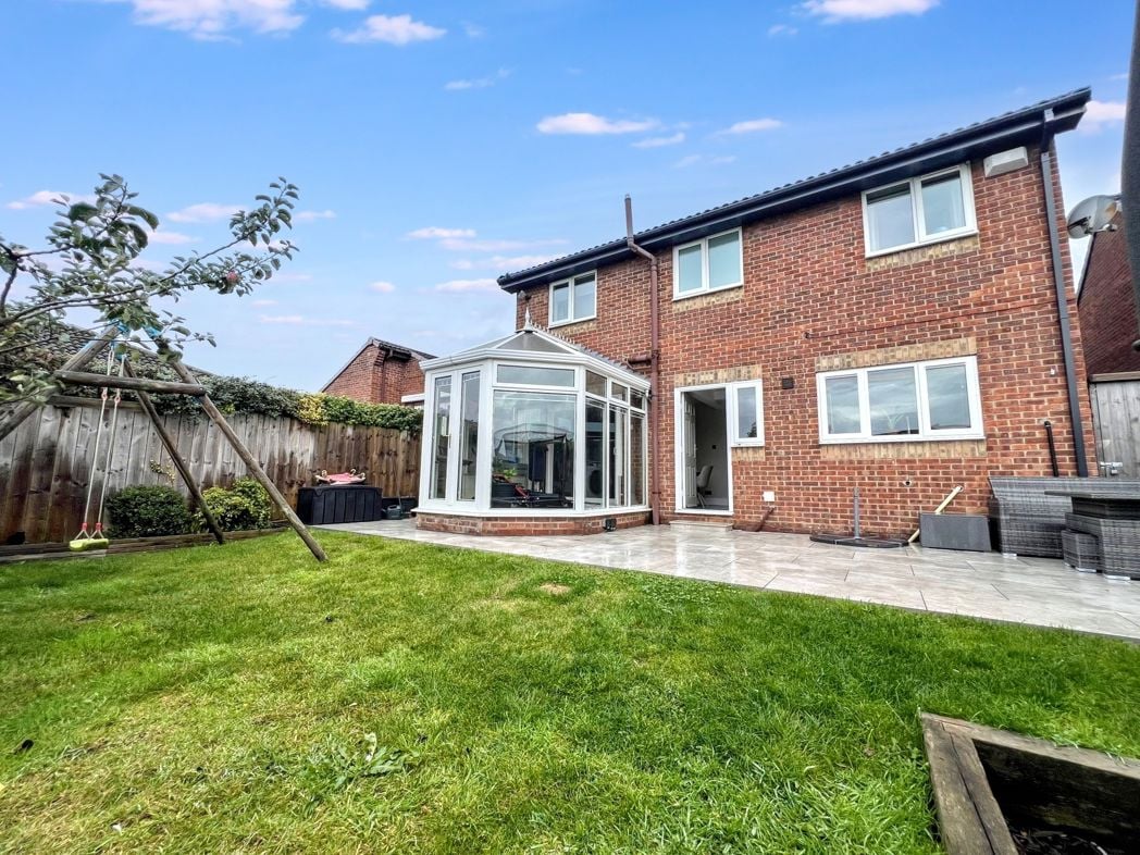 Property image 27 of 32