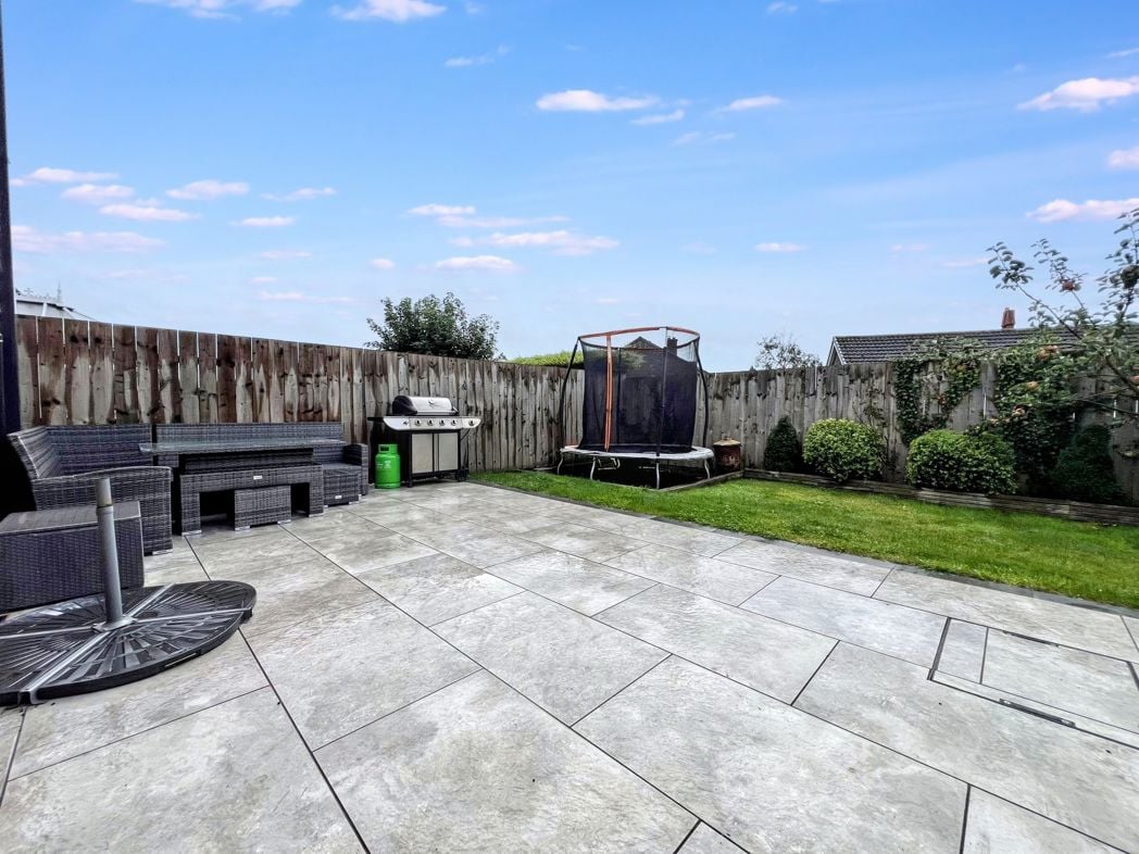 Property image 28 of 32