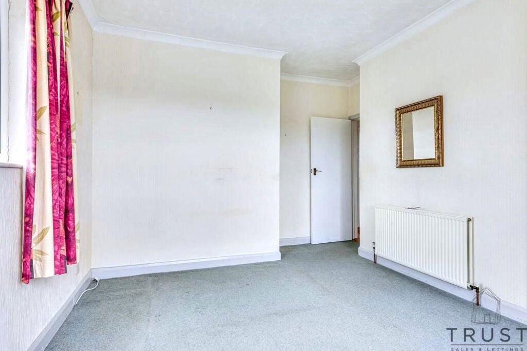 Property image 6 of 32
